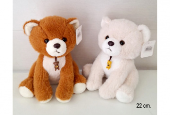 им Медведь арт. 2929/22 Сидит с подвеской-мишкой на шее 22 см в пак.